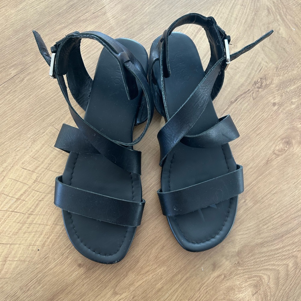 Franco Sarto Glorious strappy sandal